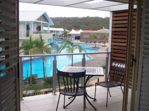 349 Pacific Blue 265 Sandy Point Road with fantastic resort pool and air conditioning, Salamander Bay
